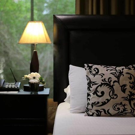 Hotel Leopard Trails Yala Esterno foto
