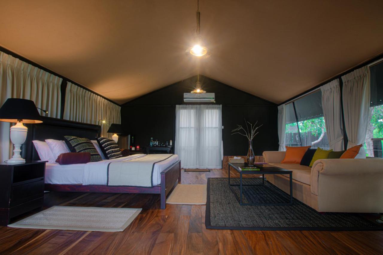 Hotel Leopard Trails Yala Esterno foto