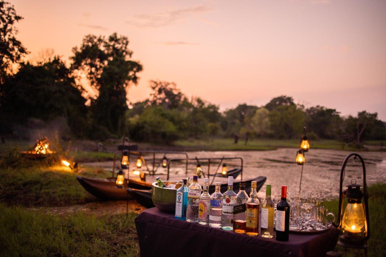 Hotel Leopard Trails Yala Esterno foto