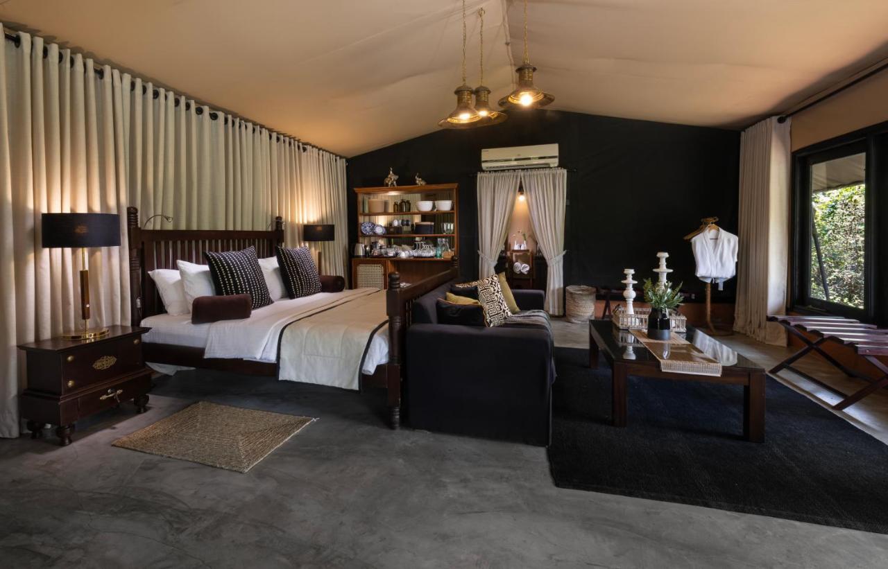 Hotel Leopard Trails Yala Esterno foto