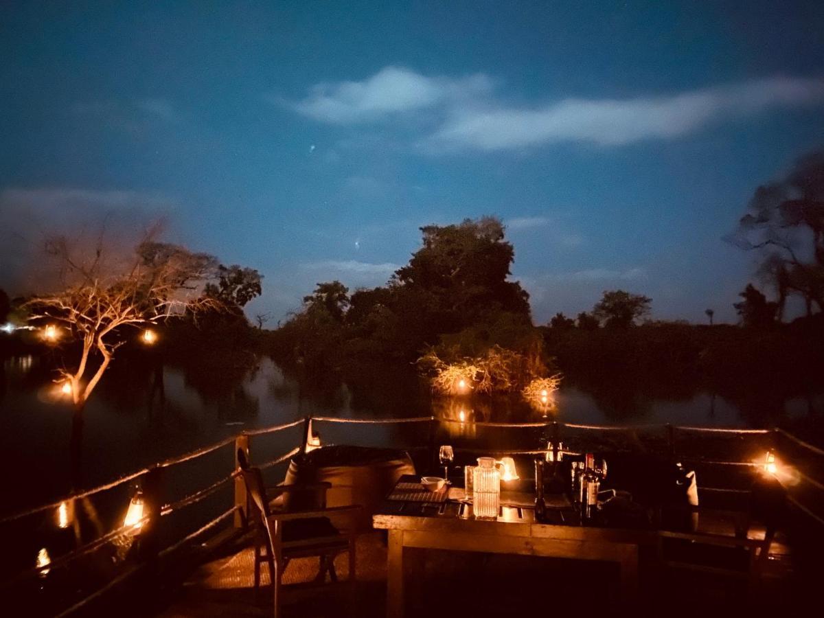 Hotel Leopard Trails Yala Esterno foto